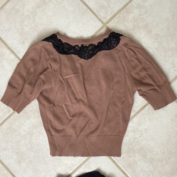 ✅2 cropped cardigan! - Picture 3 of 14